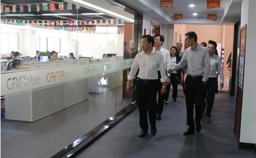 副市长蒋冰风调研中非经贸港  希望中非经贸港深挖潜力 加快发展步伐